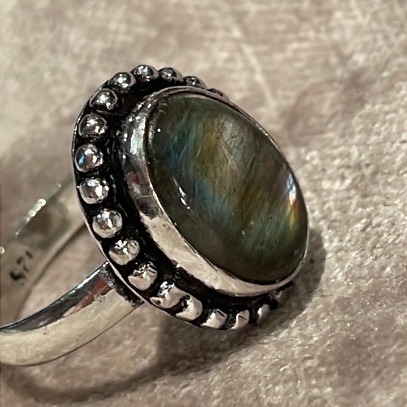 Oval Picture Frame Style Genuine Labradorite Ring 7.5 - Picture 5 of 6